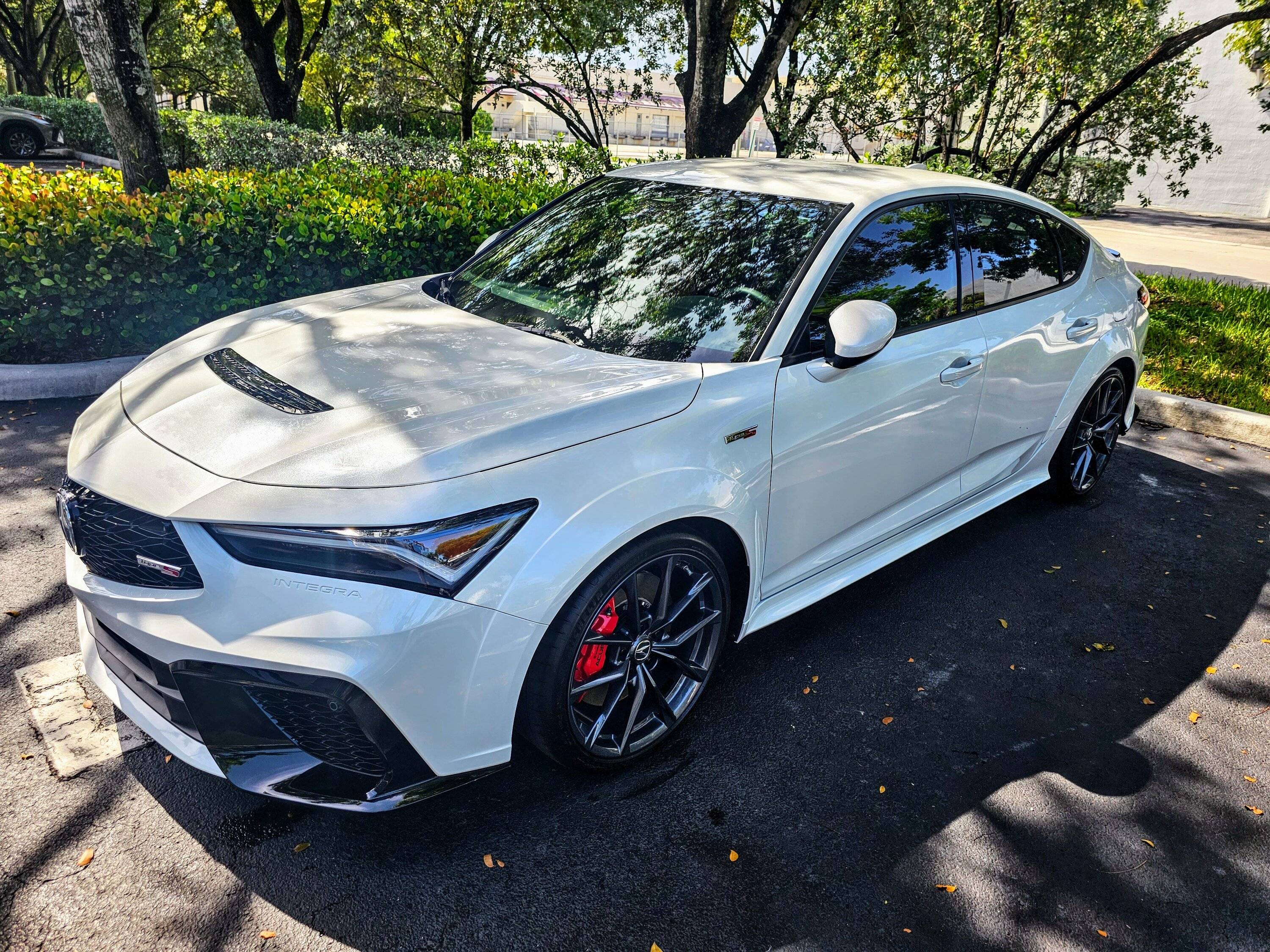 Acura Integra Hi guys. Picked up a 2024 demo ITS for MSRP. 20230810_161543