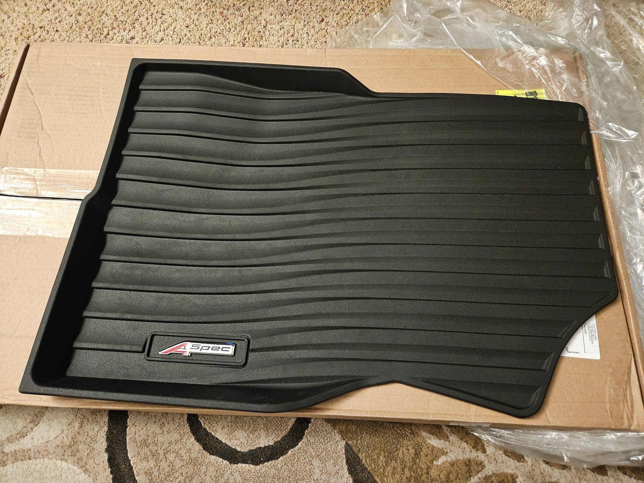 Acura Integra Accessories for sale - All season floor mats, Windshield sunshade and Wheel locks(black) 20240526_204828