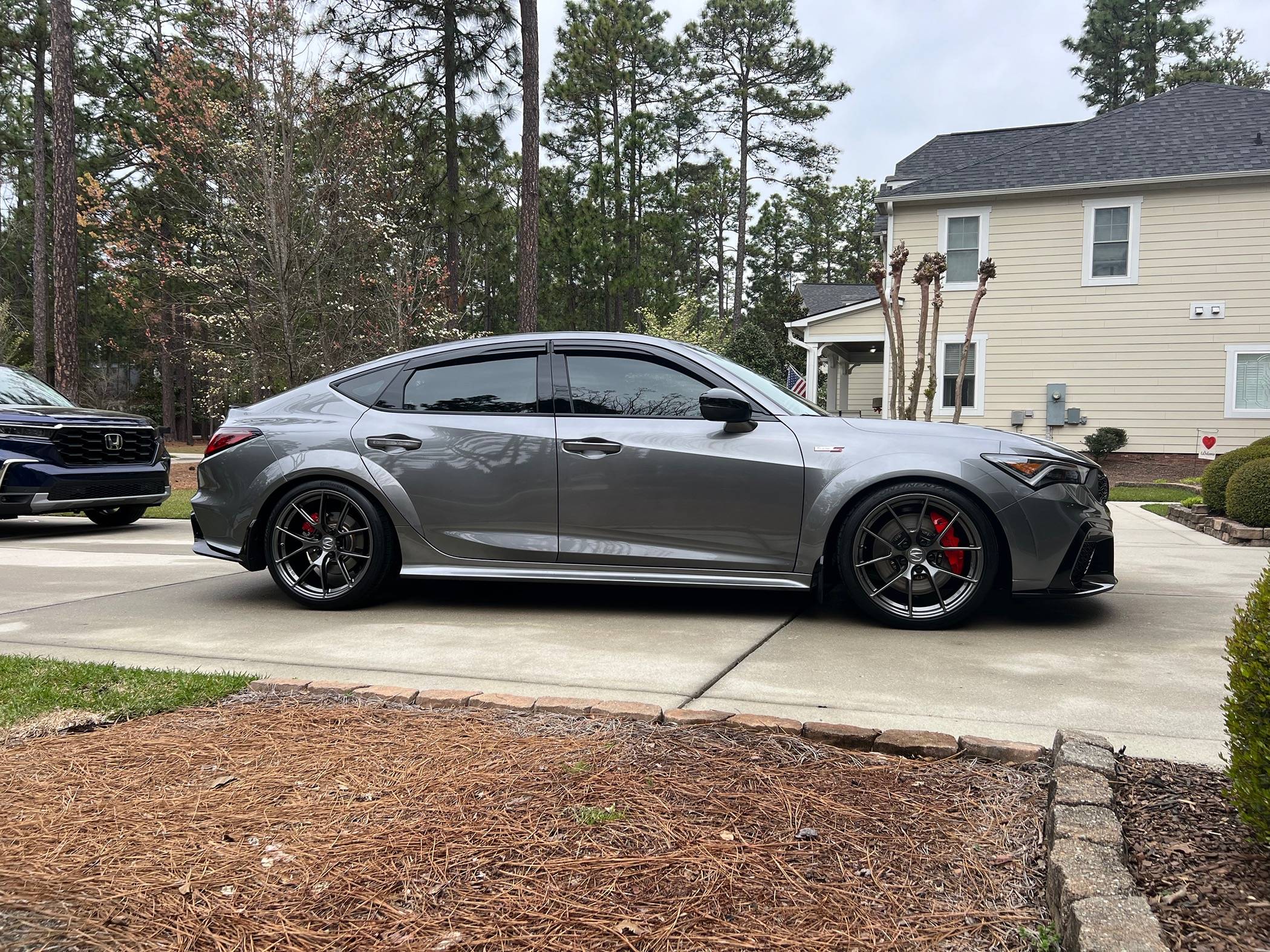 Acura Integra Apex VS5-RS wheels, not a good fit for Michelin PS4S tires??? IMG_3089