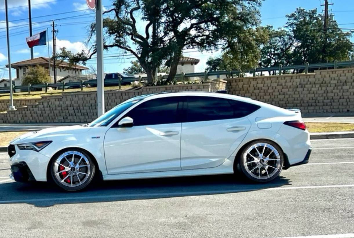 Acura Integra Apex VS5-RS wheels, not a good fit for Michelin PS4S tires??? IMG_6371