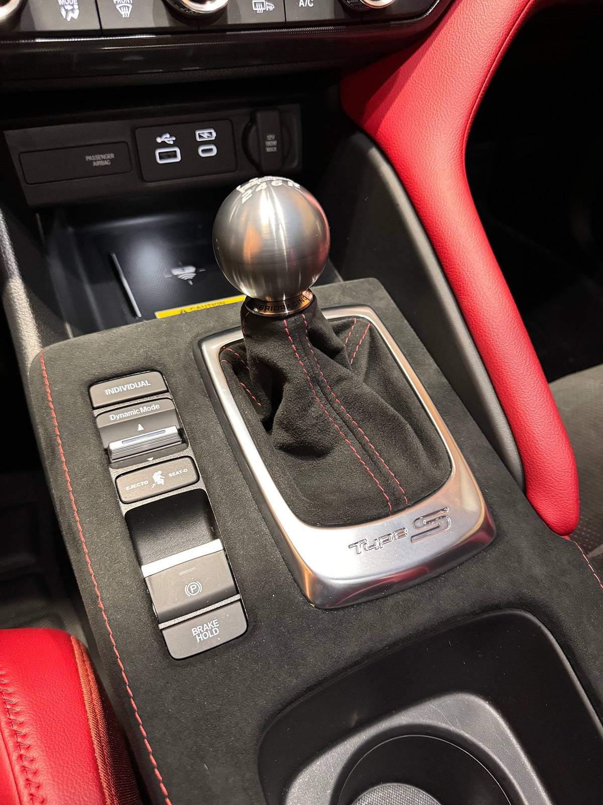 Acura Integra Shift knobs anyone? IMG_7404