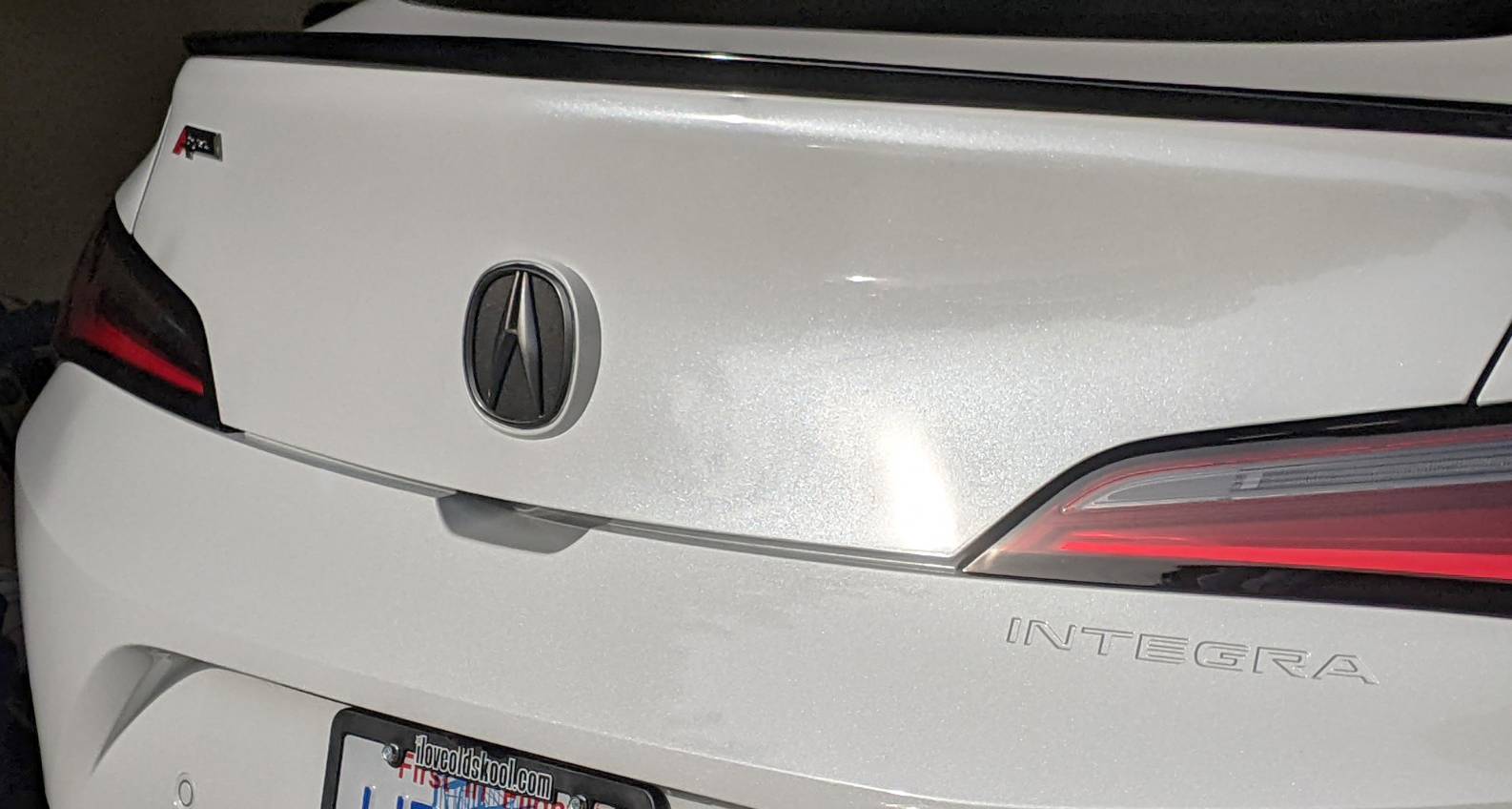 Acura Integra DIY Gunmetal/Shark Gray Acura Badges Using Plasti-Dip Rear logo mid